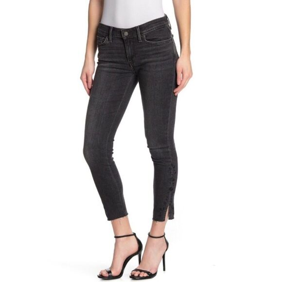 🆕‎ LEVI’S 711 Ankle Skinny Floral Embroidered NWOT - Picture 1 of 14